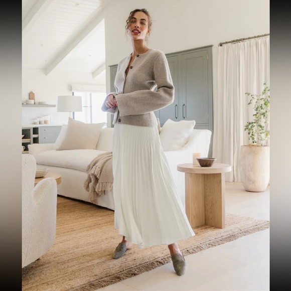 Absolutely GORGEOUS Want Les Essentiels 🥰 Nubuck LEATHER Mules NEW with Dustbag - Picture 10 of 10